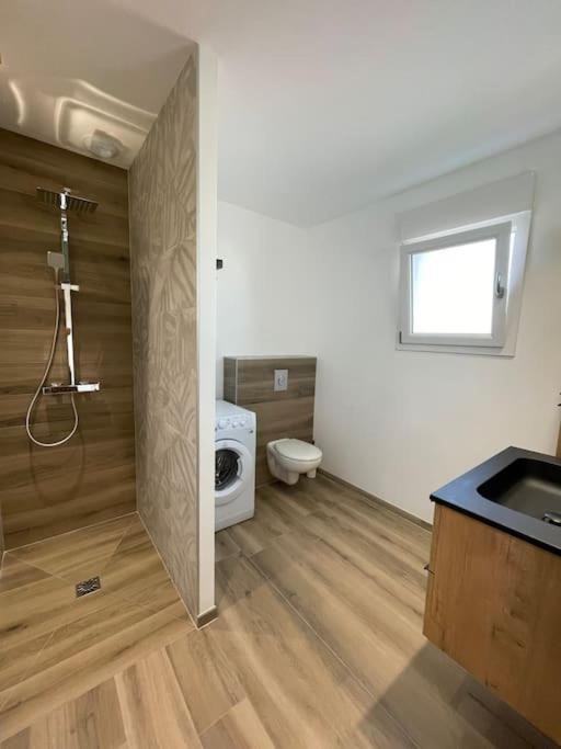 Appartement Climatise Charmes  Exterior photo